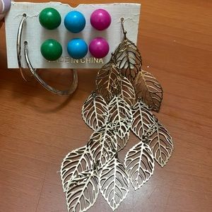 Bundle of forever21 fashion earrings